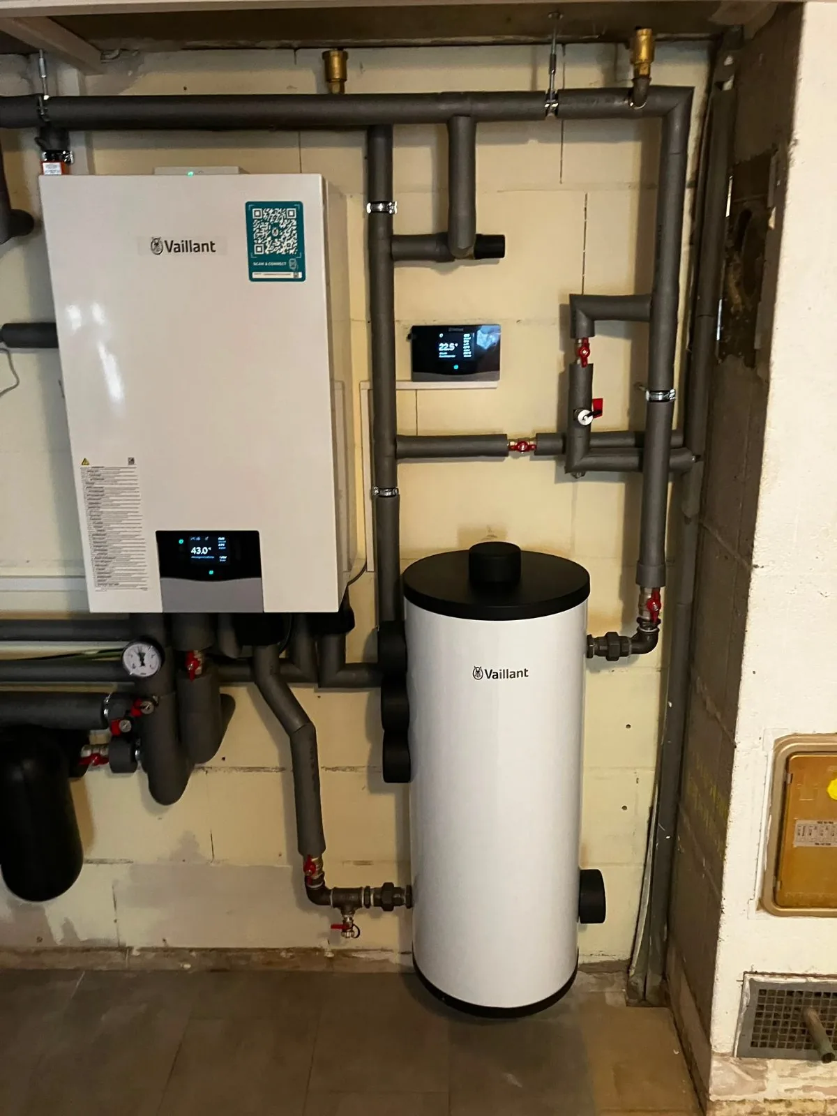 Heizungsanlage Vaillant mit Warmwasserspeicher